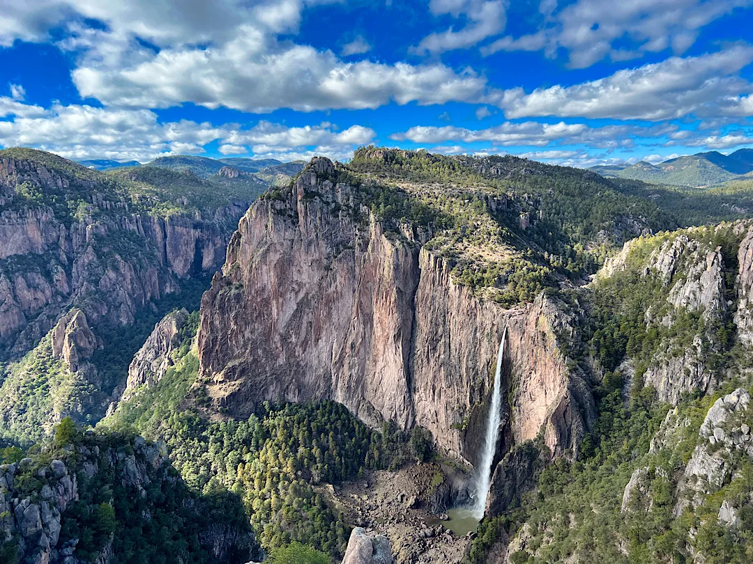 Cascadas y Sierras