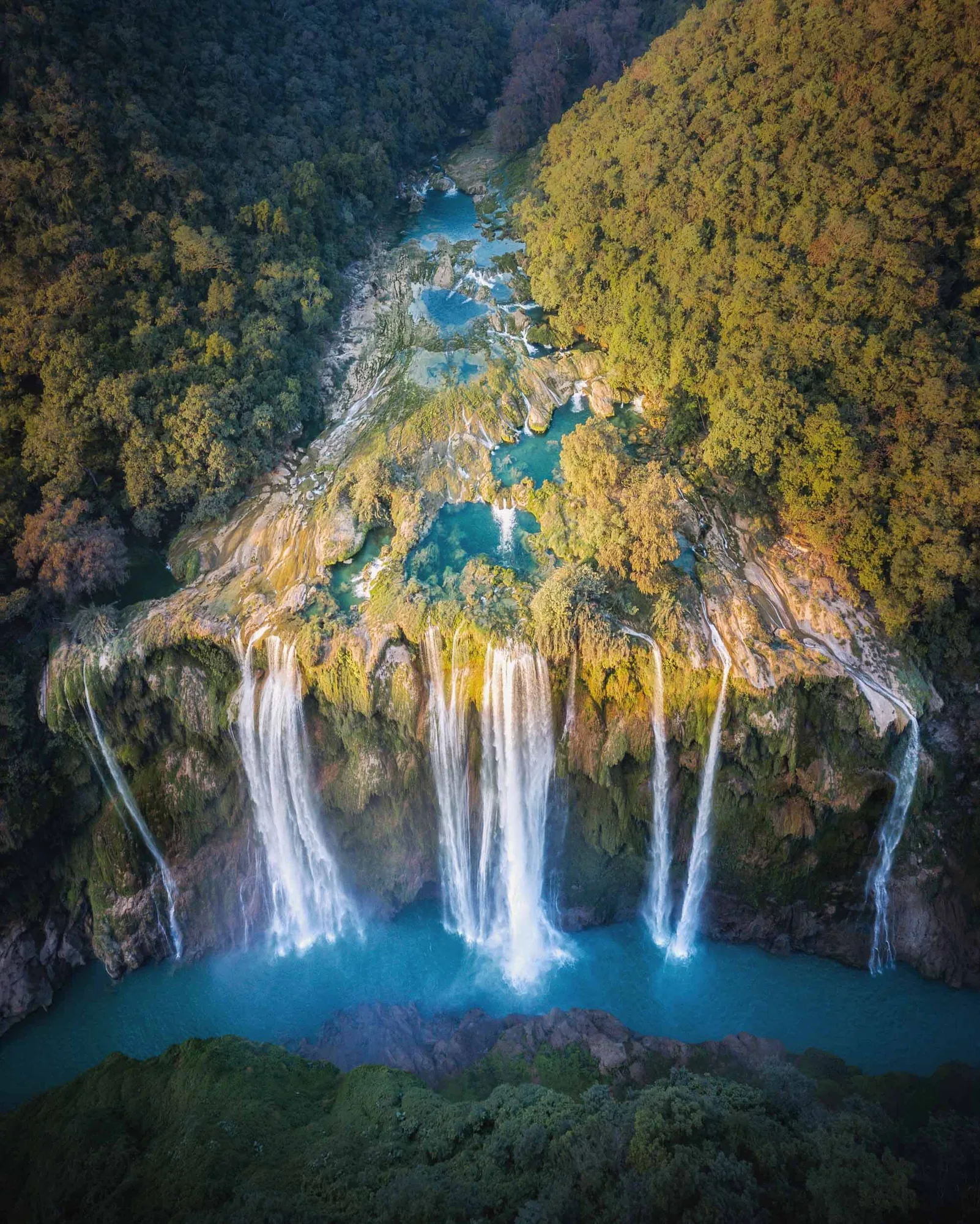 Ríos y Cascadas